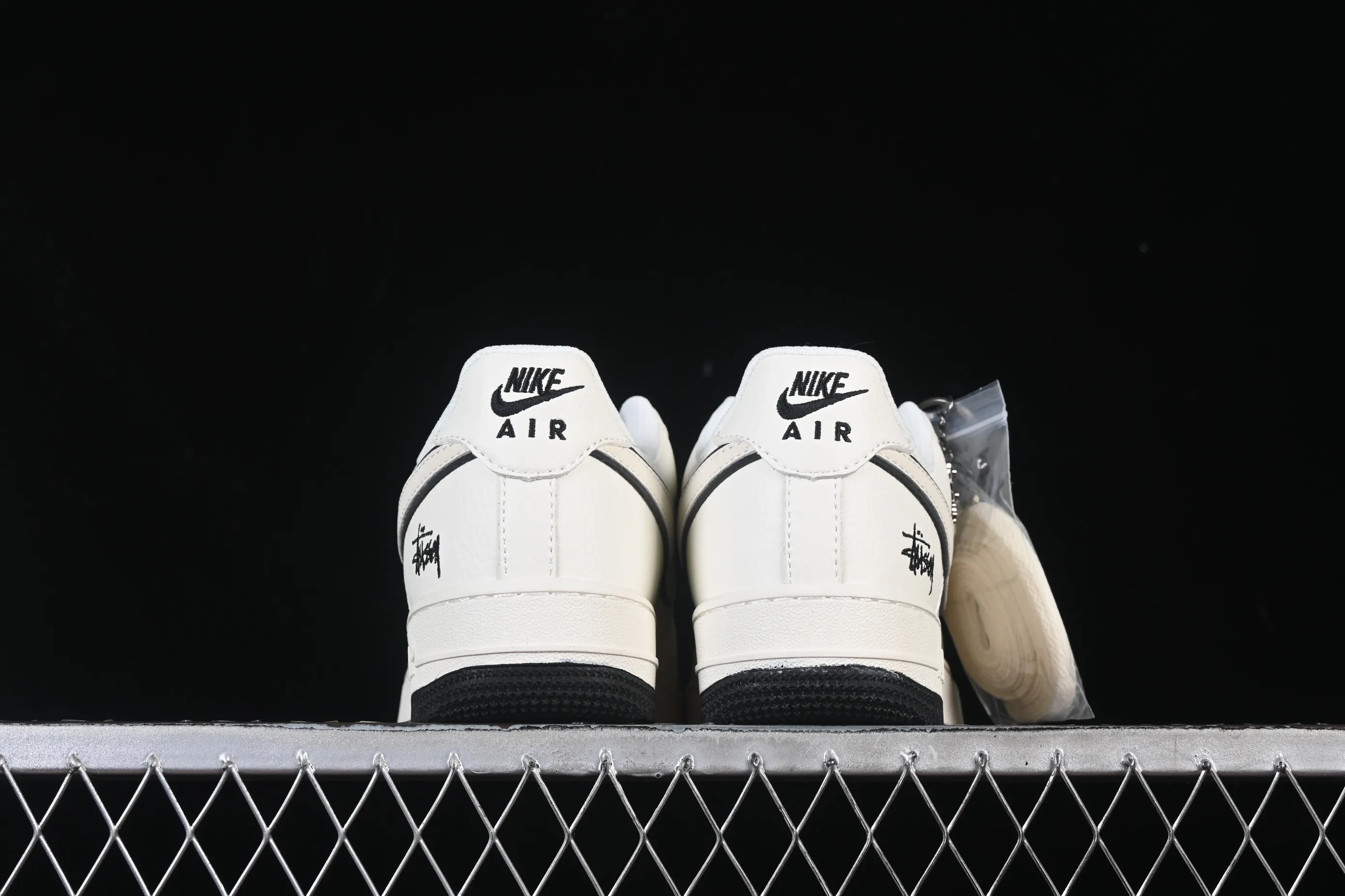 All categories Nk Air Force 1 Air Force series Nk Air Force 1 Low Air Force low-top Nike Air Force 1'07 Low Stusi co-branded beige black bottom Air Force 1 low-top casual sneakers CS5288-046